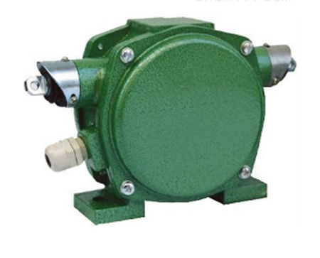  YG12–830-35兩級(jí)跑偏開(kāi)關(guān)、YG12-830跑偏開(kāi)關(guān)外殼結(jié)構(gòu)堅(jiān)固廠家
